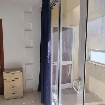 Apartment Penthouse In St Julian's, 2 Beds,terrace, 4px San Ġiljan