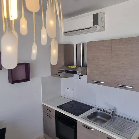 Penthouse In St Julian's, 2 Beds,terrace, 4px Apartament *