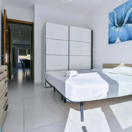 Penthouse In St Julian's, 2 Beds,terrace, 4px