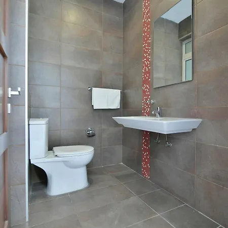 Apartment Penthouse In St Julian's, 2 Beds,terrace, 4px *